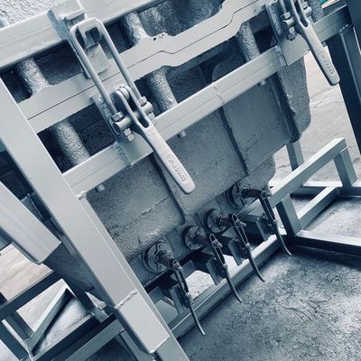 rotomoulage en aluminium moule la fonte de réservoir de carburant de TNP avec le cadre en acier des tubes 40x40