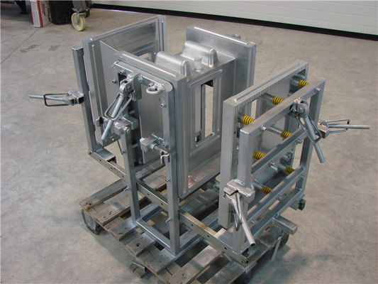 Le glisseur fait sur commande a construit les outils de moulage de rotation pour le cas du stockage 25L