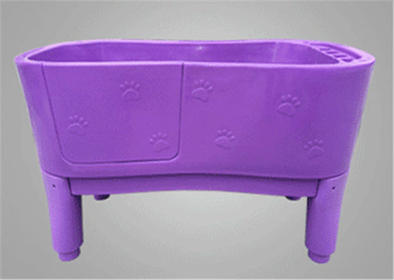 Le moule en plastique de baignoire d'animal familier durable gravent la conception en refief avec 4 jambes mobiles