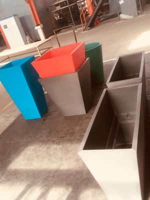 Le pot carré d'usine de résine de HDPE du moule MDPE de pot de fleur moule pour les pots de haute résistance de jardin
