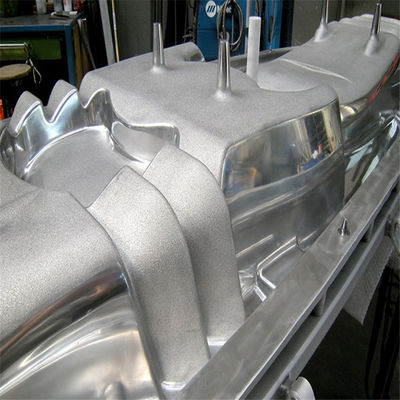 Moule en plastique de kayak de 5 mètres avec des moulages par injection en aluminium de texture mate et brillante
