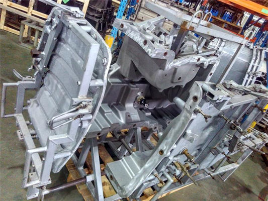 Matériel en aluminium conçu par support de rotation du moule A356 6061T6 de glisseur pour des pièces d'auto