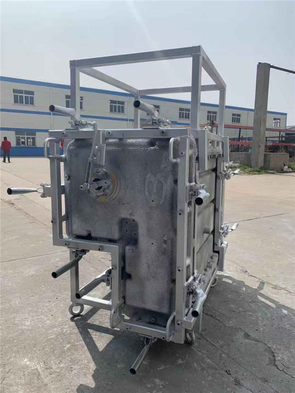 moule en aluminium de cadre de réservoir plein du carburant 450L pour l'injection en plastique avec les brides lourdes