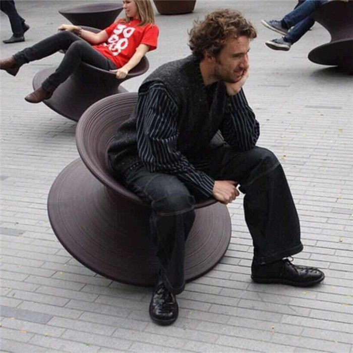 Chaise rotatoire en plastique de gyroscope de produits résistants UV de rotomoulage longtemps utilisant la vie